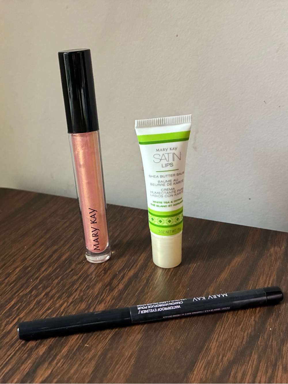 Mary Kay Lip Gloss, Satin Lips Shea Balm & Eyeliner Trio